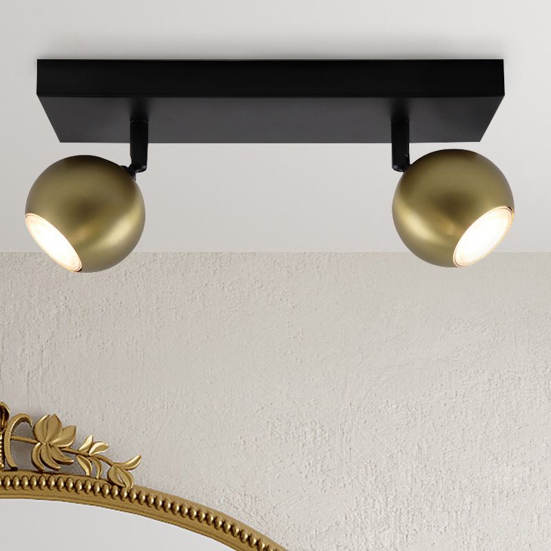 Spot LED de tavan alamă modern, Matea