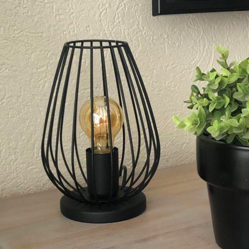Lampă de masă neagră din metal, Kitana, con întrerupător Lampă de masă neagră din metal, Kitana, con întrerupător