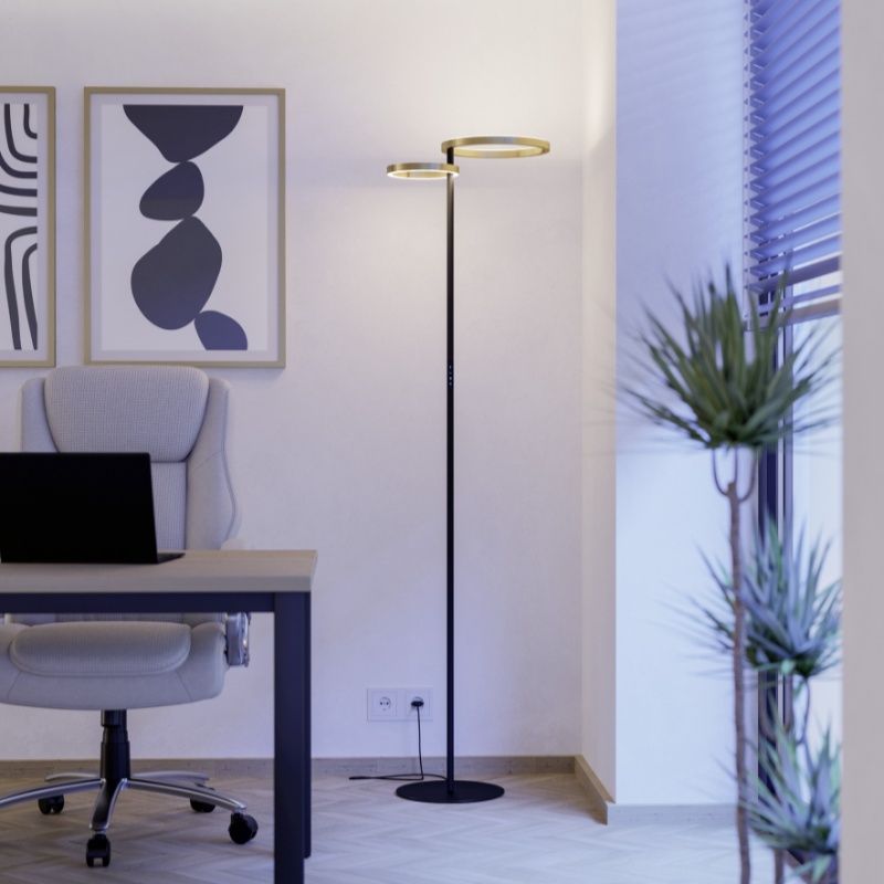 Lampadar alamă din plastic, Corwin, 16W, LED reglabil de la alb cald la alb rece, cu întrerupător tactil
