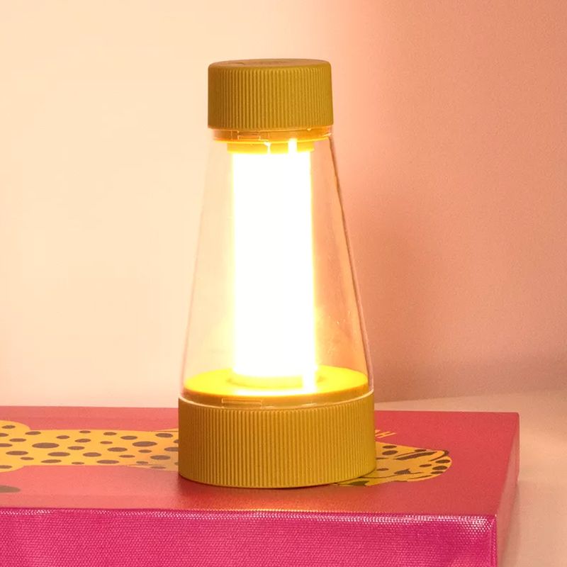 Lampă de masă exterior reîncărcabilă modernă galbenă, Lorali, 1,2W, LED 2700K, IP44, cu întrerupător tactil