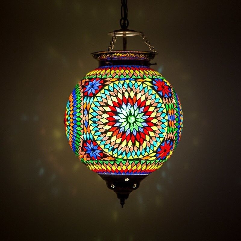 Lustră multicolor orientală, Aziza
