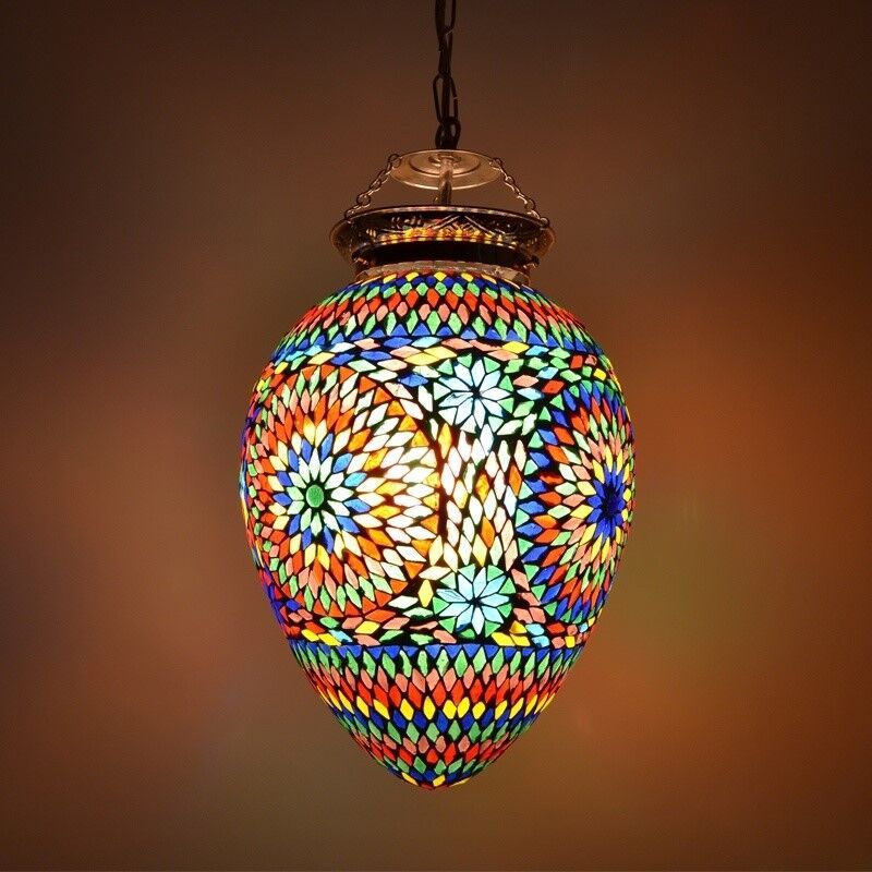 Lustră multicolor orientală, Isa