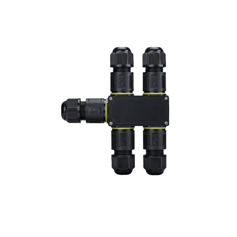 Conector cu 3 pini și 5 căi, IP68 Conector cu 3 pini și 5 căi, IP68