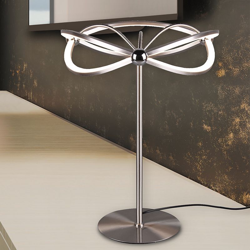 Lampă de masă modernă nichel, Remy, 20W, LED 3000K, con întrerupător