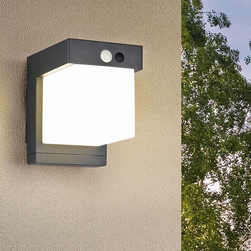 Aplică solară exterior modernă neagră, Kadija, 5,5W, LED 4000K, IP44