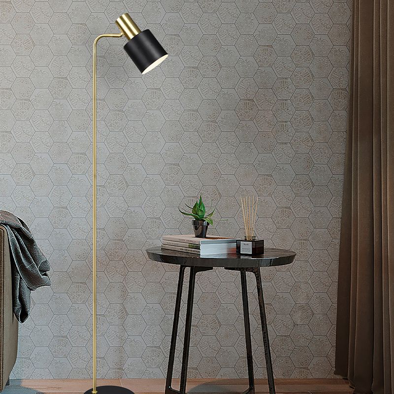 Lampadar negru din metal, Zoja, con întrerupător