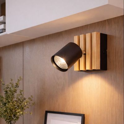 Spot de perete negru din plastic, Cembrano