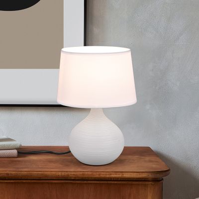 Lampă de masă din ceramică albă, Yesha, con întrerupător